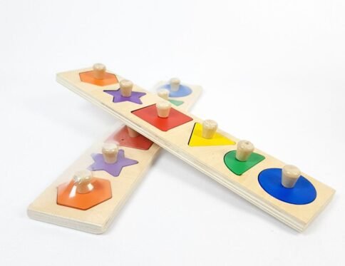 مسطرة تطابق الاشكال الخشبية | Montessori Shape Matching Board