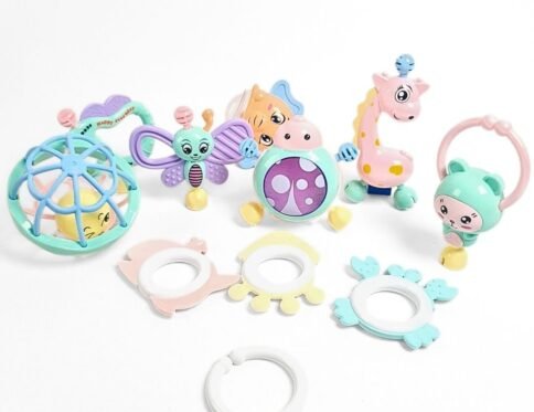 بوكس شخاليل وعضاضات (11 قطعة) | Baby Rattle & Teether Gift Box (11 pcs)